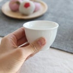 화이트 도자기 소주잔 사케 정종 전통주 세라믹 다기 술잔 홈술 85ml : 힐링다모아