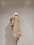 지스바이지센[레터링 집업 후드니트]LCKTL122 : 현대가든 지스바이지센