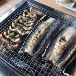 장어농장  국내산 토종자포니카 풍천민물장어1kg(손질후700g내외) : 장어농장