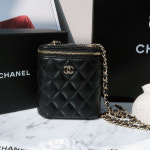 샤넬 코코 뷰티 미니 체인백 CHANEL COCO MINI CHAIN BAG AP1466-Y04059-C3906 : LORIAN