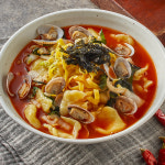 팔공산얼큰이 얼큰한 바지락칼국수 수제비 칼제비 밀키트 택배 맛집 캠핑 요리 음식 2인분 : 위즈덤 마켓