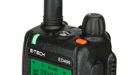 이테크 디지털 무전기 ED400 1대 : 포코몰 무전기