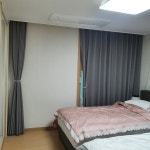 마산 마린애시앙 이중 커튼 시공 안방 암막 커튼 데코인홈 창원,마산,진해,김해 전지역 문의 : 데코인 홈