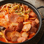 [쿡솜씨] 햄가득부대찌개 의정부식 사골부대찌개 3가지햄 신선야채 밀키트 : 쿡솜씨