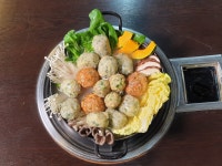 샤브만두 전골 (수제만두) 간편 조리 2인분 - 치즈 / 김치 / 고기    홍봉자치즈 굴림만두 : 홍봉자치즈굴림만두