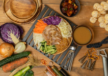 위대한 집쿡 연구소 맛있는 국내산 부산냉채족발 300g 야식,캠핑,밀키트 : 야캠족