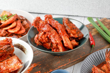 매콤달콤 맵단짠 코다리 갈비찜 2kg (가정식 수제 반찬 술안주 맛집 밀키트) : 명태잡는어부