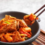 간편 요리 매콤 매운 김치 돼지갈비찜 간단한 혼밥 가정식 반조리 갈비찜 : 디원마켓