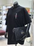 구찌 오프 더 그리드 클러치 625598 H9HAN 1000 (40719) : 롯데 수완점 비아델루쏘