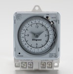 Legrand /기계식 타임 스위치 / 649 915  / 노출4단자 정전보상형 : 대우전기