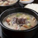 더고기식탁 한돈 돈사골뼈 4kg 냉동 국내산 돼지고기 육수 감자탕 돼지국밥 순대국 : 더고기식탁