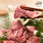 더고기식탁 한돈 생등뼈 감자탕용 2kg 냉장 국내산 돼지고기 뼈해장국 뼈찜 : 더고기식탁