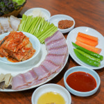 [부천시 배달] 톡 쏘는 별미 홍어삼합 4인분 [부천강남 우리전통식당] : 동네시장 장보기