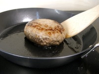 리버라이트 키와메 두꺼운 프라이팬 철팬 24cm : 사쿠라재팬