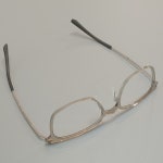 줄리오 02 strip 샤이니그레이 사각뿔테 티타늄안경테 편광클립 고도근시 : 하우스브랜드