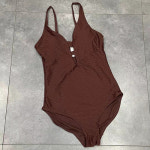 수출 구미 싱글 여성 스트랩 연결 글래머러스 심플 스트라이프 소재 노배 삼각 점프슈트 : 티에스 코퍼레이션