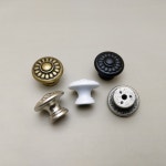 가구 손잡이 1홀 손잡이 ［국화 (30mm)］ 장식장 서랍장 붙박이장 씽크대 : 손잡이다모아