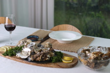 통영 사계절 삼배체굴 통굴/반손질하프셀 1kg : 마이 어니스트 테이블