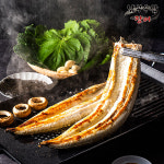 남부수산 국내산 자포니카 민물장어1kg 손질 후 700-750g(3kg구매시 덮밥장어) : 남부수산 장어