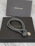 보테가 베네타 그레이 나파 더블 스트랩 남성 브레이슬릿 / BOTTEGA VENETA GREY NAPPA DOUBLE STRAP MENS BRACELET [113546 8522]... 