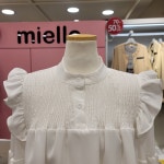 미엘로 차이나넥 셔링 포인트 프릴 블라우스 MM12BL105(IV) : NC불광 미엘로