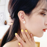 pkpj[무배]써지컬 정순한 자개 심플 단아한 스터드 고래귀걸이 2color : 삐까 뻔쩍pkpj