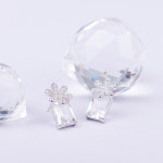 mini / Flower square earring [플라워 스퀘어 크리스탈 귀걸이] : 어거스트 앨리스