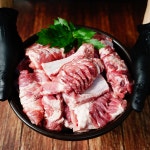 31년 전통 논산 태능초가집갈비 양념 돼지갈비 1kg 수제 숙성 갈비 : 고수의집밥