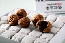 [계양산][배송비포함가]갓 구운 정성 흑미호두과자 22g, 60개 : 흑미로운시장 계양산전통시장