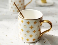 루이 도자기 머그컵 : PIGGY아저씨의 FLEX