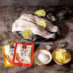 풍천 민물 장어 국내산 자포니카 초벌 1kg(손질후700g~750g)+소스2종,생강 : 으뜸장어