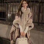 명품수입 밍크 체크 후드 케이프코트 롱 망토 숄코트 러블리페미닌망또 에코퍼 인조모피머플러 : 엘포레이디