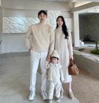 커플 시밀러룩 패밀리룩 크림 꽈배기 반목 니트 원피스 남성 반폴라 여행룩 돌촬영의상 : 드비앙스