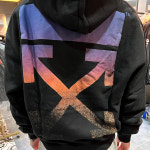 [압구정 더팩토리](당일) [OFF WHITE] 오프화이트 디그레이드 애로우 프린트 오버핏 후드티 / 블랙 (OMBB037F21FLE0051084) : 압구정... 