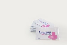 국산 휴대용 간편한 무알콜 손소독 물티슈 누리케어 1매 의약외품 : 다판다만물상