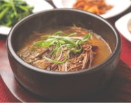 가마솥 소고기 한우국밥 500g 간편 조리 아침대용 식품 국내산 백암골 수험생 갈비탕 : 아람송이