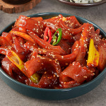 머리에 땀나는 불닭발 오돌뼈 돈껍딱 닭목살 불막창 알곱창 : 푸드맛봄
