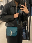 생로랑 카이아 스몰 사첼 백 PETROL GREEN 619740 : 런던모드