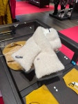 몽클레어 로고패치 에코퍼 구스다운 패딩 머플러 / Moncler Logo Lana Fur Goose Down Padded Muffler 00008 00 C0207 : 유로몰24