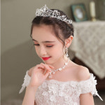 바로배송 타입A 주니어 드레스 연주회 비즈 보석 티아라 왕관 헤어밴드 머리띠 : 클로이 클로젯