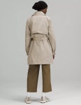 (파이널세일)룰루레몬 올웨이즈 데어 숏 트렌치코트 레인코트 Lululemon Always There Short Trench Coat : 캘거리아마켓