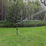 스프링클러 각도조절 회전식 스프링쿨러 삼각대 잔디관리 원예농장 : 모두