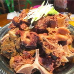 (배터짐) 국내산 젖소 소목뼈 2kg 고기많음 스지 소사태 양지 소갈비 소꼬리 우삼겹 깐양 우설 : 배터짐