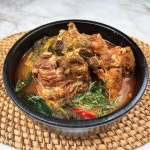 푸짐한 왕뼈해장국 900g 해장음식 즉석탕 등뼈해장국 감자탕집 국밥맛집 : 요리꾼푸드