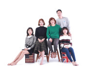 둔산동 가족사진(8x10) 동반 정밀성형 10만 예약2만 : 라라스튜디오 대전둔산점