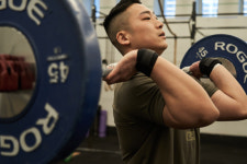 [카키그라도] 머슬핏 반팔티 크로스핏 티셔츠 밀리터리 우디카키 (시그니처1) 짐웨어 미군 : KHAKI GRADO