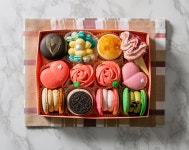 수제 마카롱 장미 12구 / 로즈데이/ 성년의날/ 스승의날선물 : 좋은날디저트