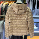 [논현 더팩토리](당일) [MONCLER] 몽클레어 BLES 로고 패치 다운 패딩 자켓  베이지 (1A00061 5396Q 221) : 논현 더팩토리 명품편집샵
