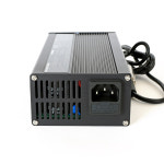 장애인 전동휠체어 노인 전동차 밧데리 배터리 충전기 24V6A : 정인의료기