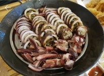 정직한수산 당일경매 활오징어 횟감 채낚기 선동초코 오징어통찜 : 포항 정직한 수산